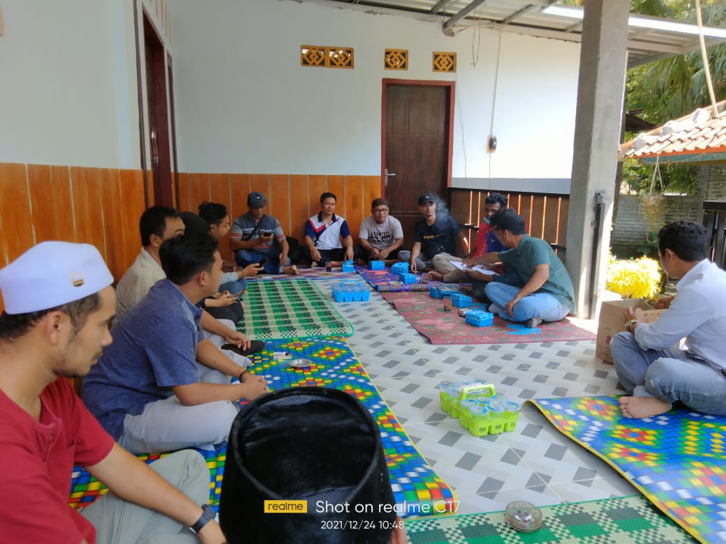 Rapat Koordinasi/Evaluasi Pelaksanaan DAK Fisik di Desa Pengembur Kec. Pujut Jumat 24 Desember 2021