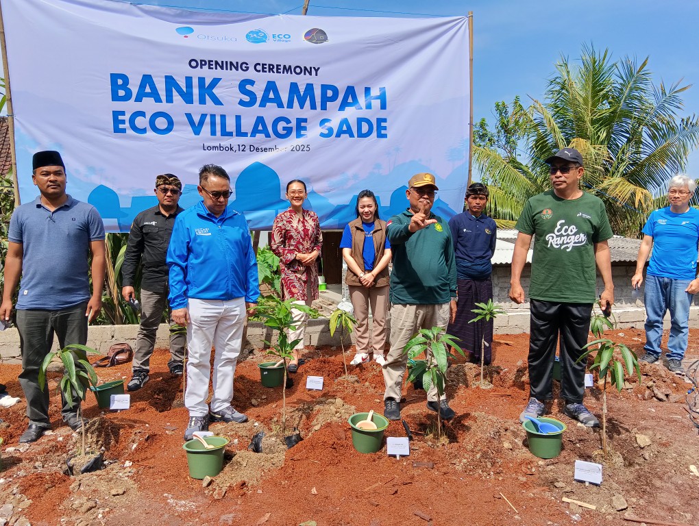 Bank Sampah Sade Diluncurkan, Diharapkan Tidak Ada Lagi Penumpukan Sampah di Desa Sade